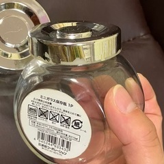 8個セット！ミニガラス保存瓶の画像
