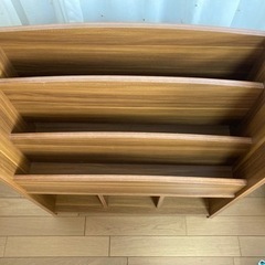 絵本ラック　本棚の画像