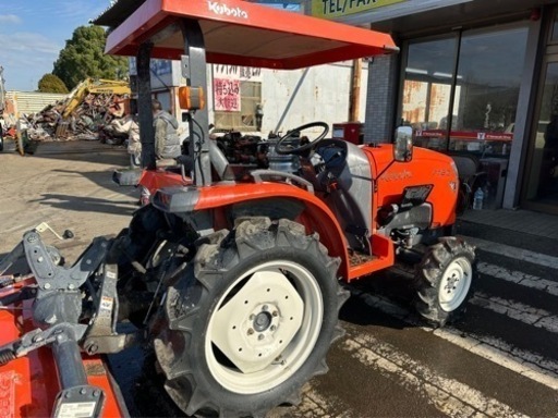 中古　トラクター