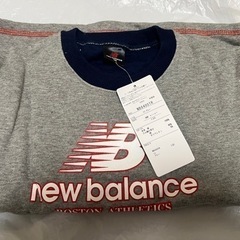 未使用品！130cmニューバランス new balance厚手のロングTシャツの画像
