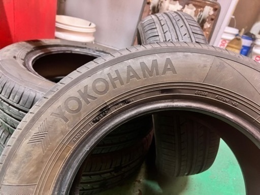車のパーツ タイヤ、ホイール