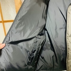 お話中<本日限り>【¥0】UNIQLO メンズXL リバーシブルダウンの画像