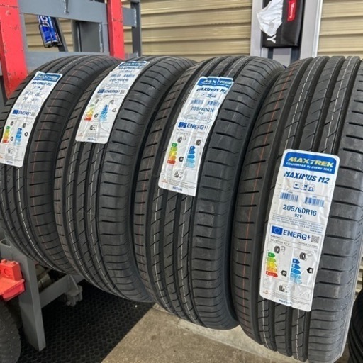 2025年製　新品　205/60R16  サマータイヤ　組み替え無料　バランス調整全て込み価格　VOXY ノア　エスクァイア　ステップワゴン　プリウスα