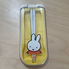 フォークスプーンお箸セットのケースと箸
