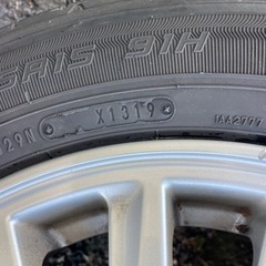 車のパーツ タイヤ、ホイールの画像