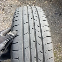 車のパーツ タイヤ、ホイールの画像