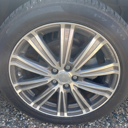 車のパーツ タイヤ、ホイール