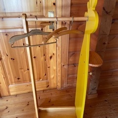 子供用キリン　ハンガーラックほかの画像