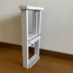 壁掛けミラーの画像