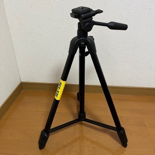 SILK F831 カメラ　三脚