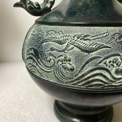 アンティーク　龍仙作　青銅　鶴、花、波柄　花瓶　花器　インテリア置物の画像