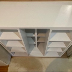 スライド式本棚の画像