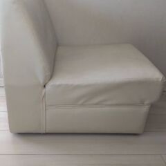 あと1週間程度です！ 1人用ソファお譲りします！の画像