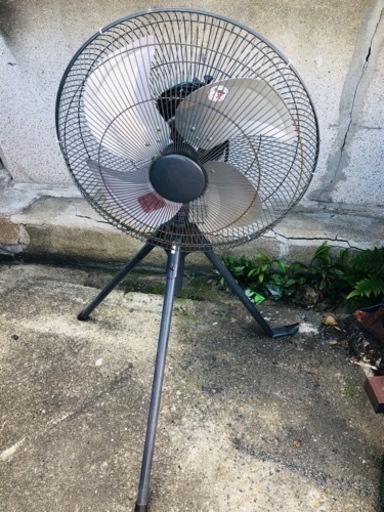 スタンド式工場扇風機　業務用扇風機