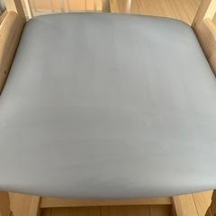カリモク 学習 椅子  ハート 子供 家具 の画像