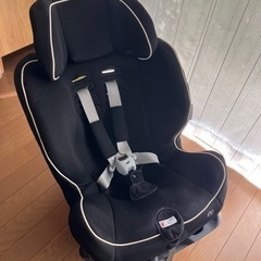  エールべべ　チャイルドシート