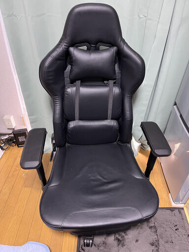 お譲りします！　自宅まで取りに来ていただける方　あぐらも出来ます　アグリラックス ゲーミングチェア　中古品