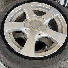 車のパーツ タイヤ、ホイール