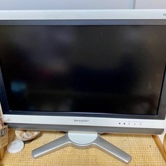 テレビ　24型　AQUOS  LC-20D50