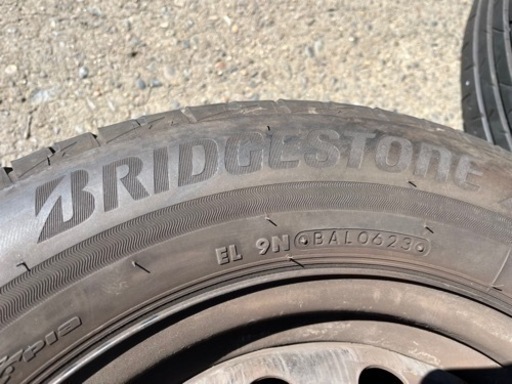 最終値下げ！195/65R15 ノア着用　ブリヂストンノーマルタイヤ 4本2023年溝あり　