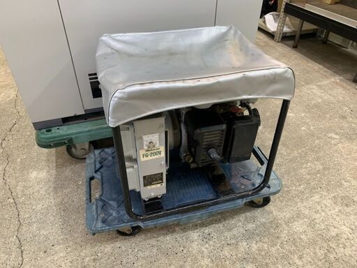 三笠産業　高周波エンジンゼネレーター(インバーター)　FG-200V【中古品】