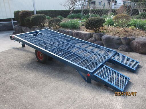 コンバイントレーラー（シーソー式）