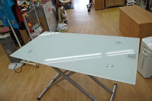 ニトリ ガラス昇降センターテーブル アクティブ 幅120×奥60×高24～75.5cm ホワイト 横キャスター付き リビングテーブル NITORI 札幌市 清田区 平岡