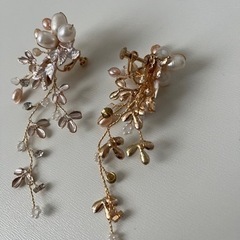 ウエディング パーティー イヤリング ゴールドの画像