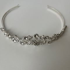 ブライダル ウエディング ティアラの画像