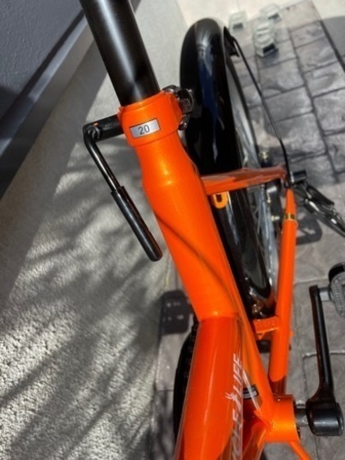 ?折りたたみ自転車　20型　新品