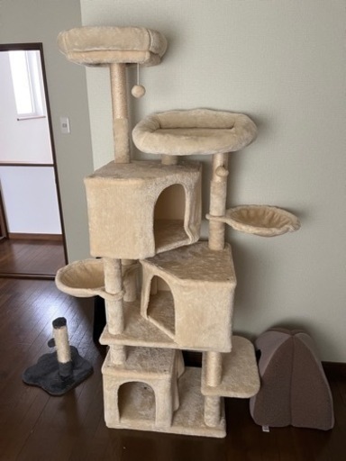 キャットタワー