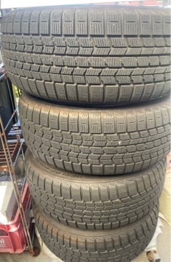 車のパーツ タイヤ、ホイール