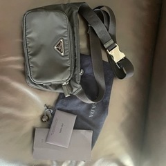 値下げ不可　Prada  プラダ　ショルダーバッグ　ウエストポーチ　2VH128
