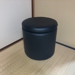 円形スツール