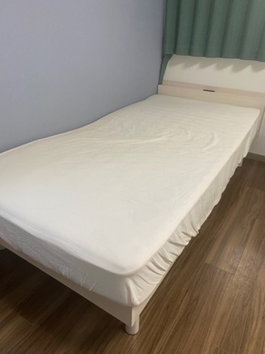 【お譲り先決定】【3/23まで限定値下げ】アイリスオーヤマベッド &ニトリマットレス　シングルベッド