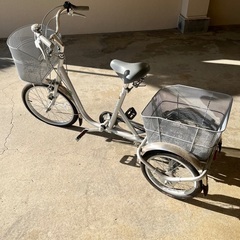 三輪自転車の画像