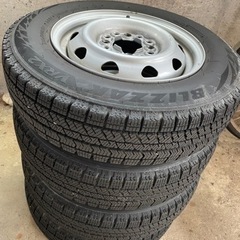 スタッドレス135/80R12ブリヂストンVRX2