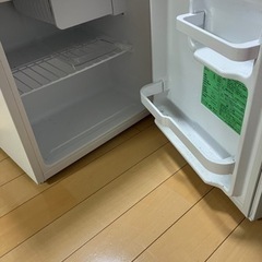 🔻YAMADASELECT(ヤマダセレクト) YRZC05H1 1ドア冷蔵庫 の画像