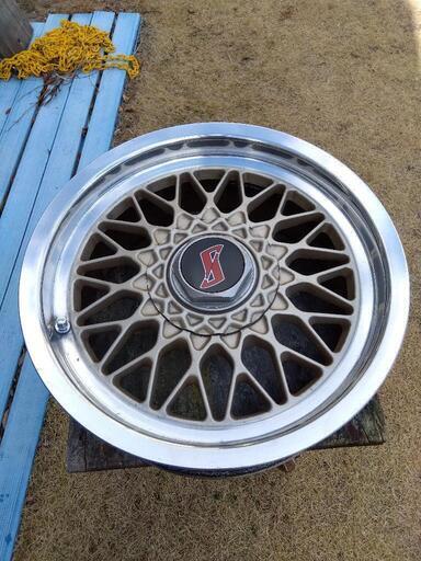 BBS スカイライン純正オプション R31 (しん) 大月のタイヤ