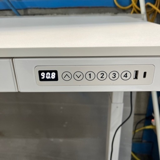 電動スタンディングデスク　美品