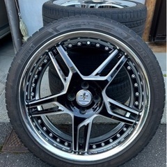車のパーツ タイヤ、ホイール