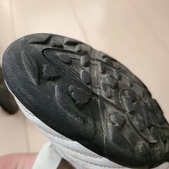 【中古】スパイクとトレーニングシューズ２足 26センチの画像