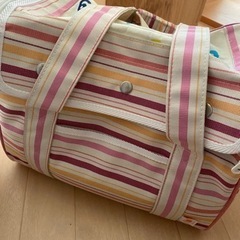 うさぎ用キャリー、チモシー入れ、体力ケアフードの画像