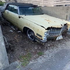 車検証再発行してもらいました県内の方いましたらお値段調整します66年式　キャデラック　部品取　ぼろぼろですの画像