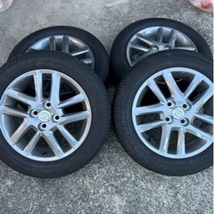 車のパーツ タイヤ、ホイール