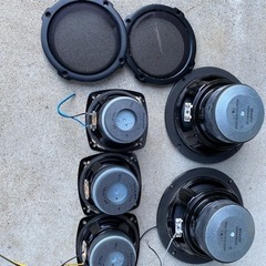 スピーカー5個の画像