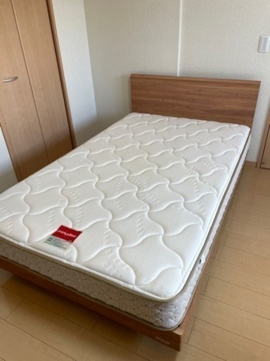 【3月急募！】フランスベッド　セミダブル　【人気モデルMH-050】