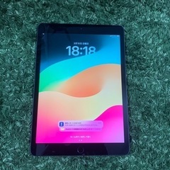 iPad第8世代32GBグレー