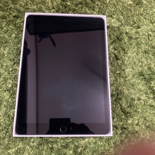 iPad第８世代32GBグレー