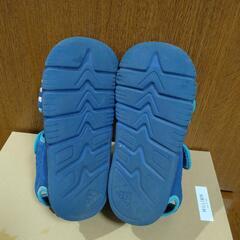adidas サンダルの画像